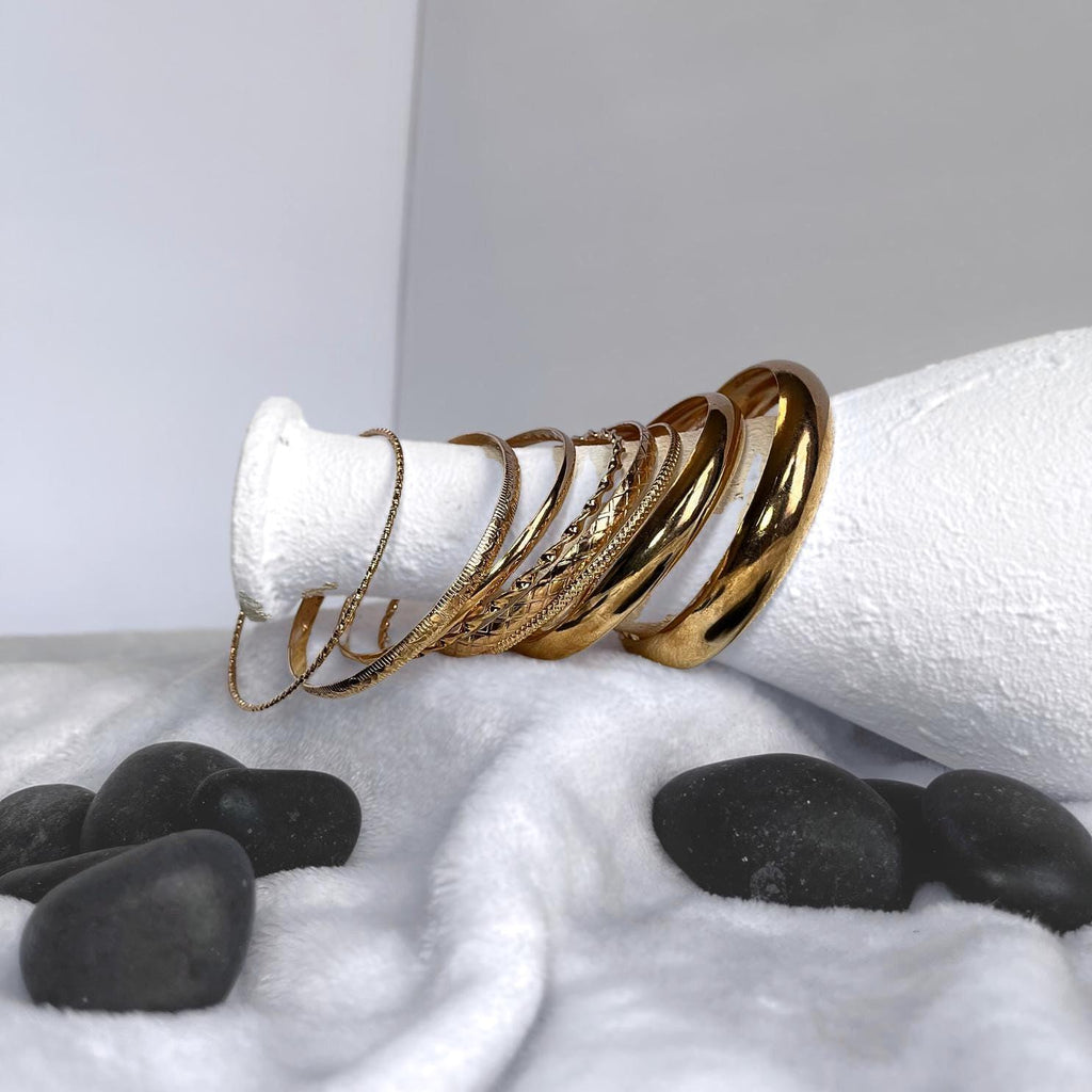 Timeless Shine Bangle Set