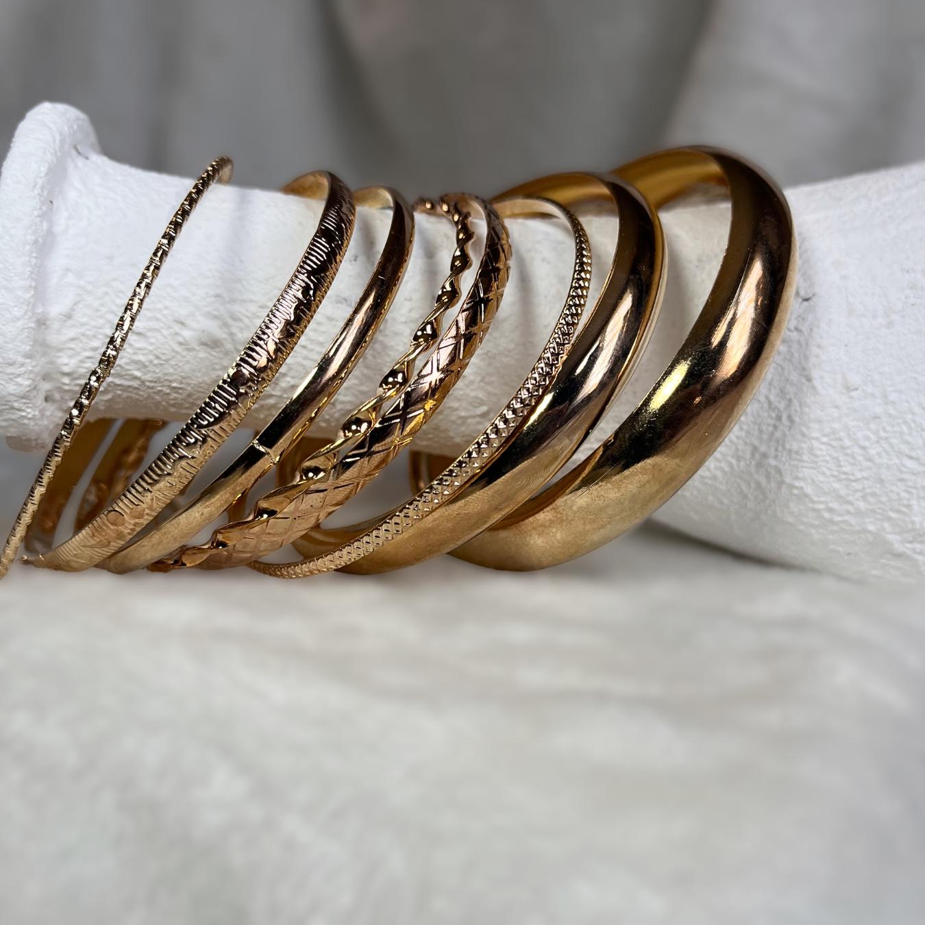 Timeless Shine Bangle Set