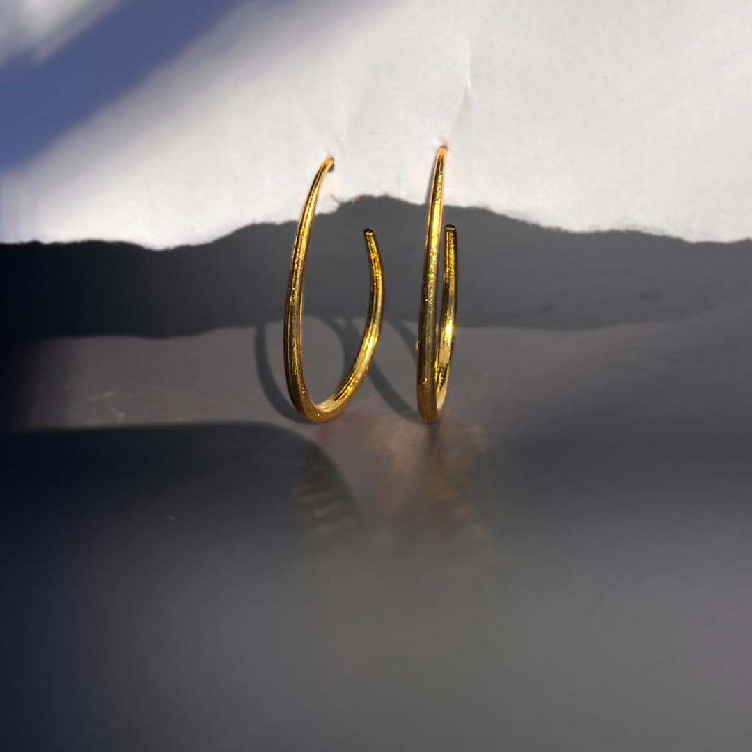 Golden Arc Earrings – Minimalist Gold Statement Hoops | Elegant Everyday Jewelry
