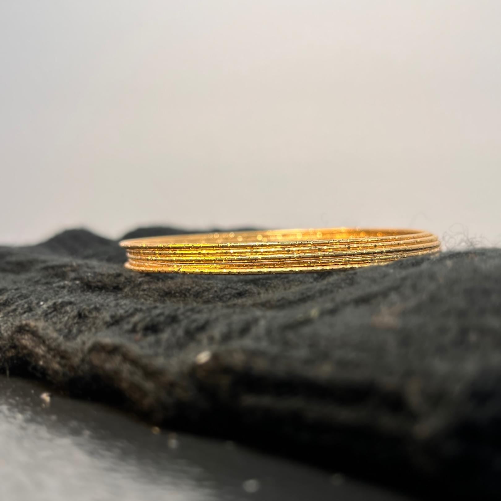 Thin Gold Bangle